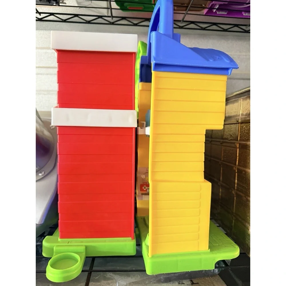 Little People Animal Resuce Adoption Center Vet Hospital Playset by Fisher Price